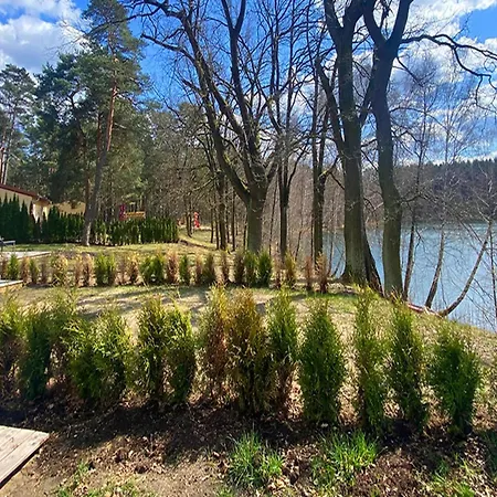 Am Weinberg, * Dobbrikow