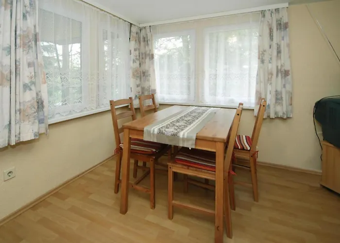 펜션 Am Weinberg, *