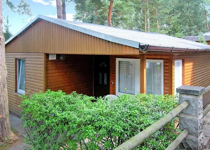 Am Weinberg, 펜션 Dobbrikow