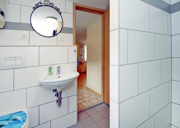 Am Weinberg, * Dobbrikow